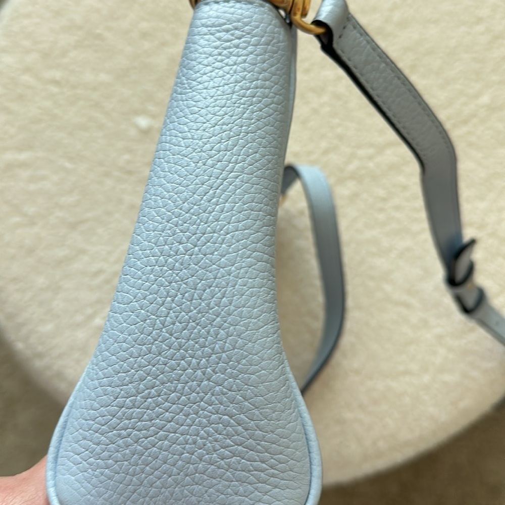 Tory Burch baby blue crossbody - Picture 5 of 12